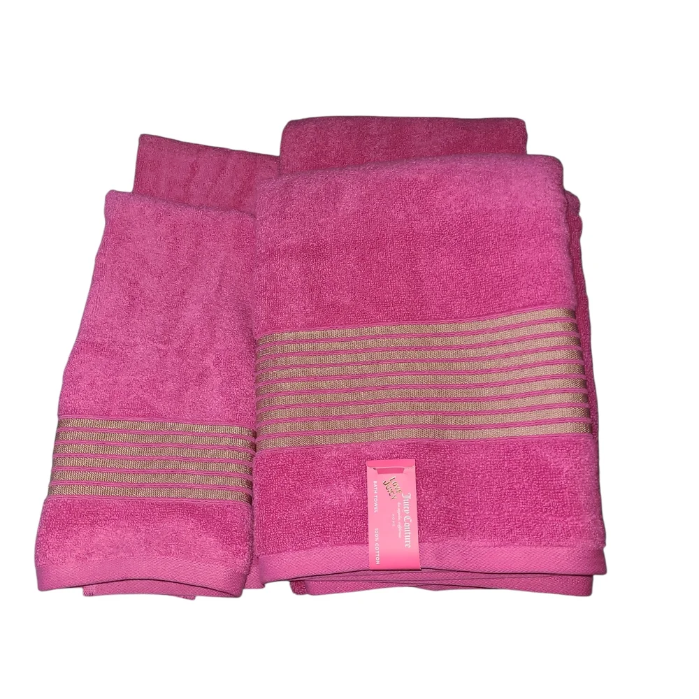 NWT Juicy Couture Bath Towel Set